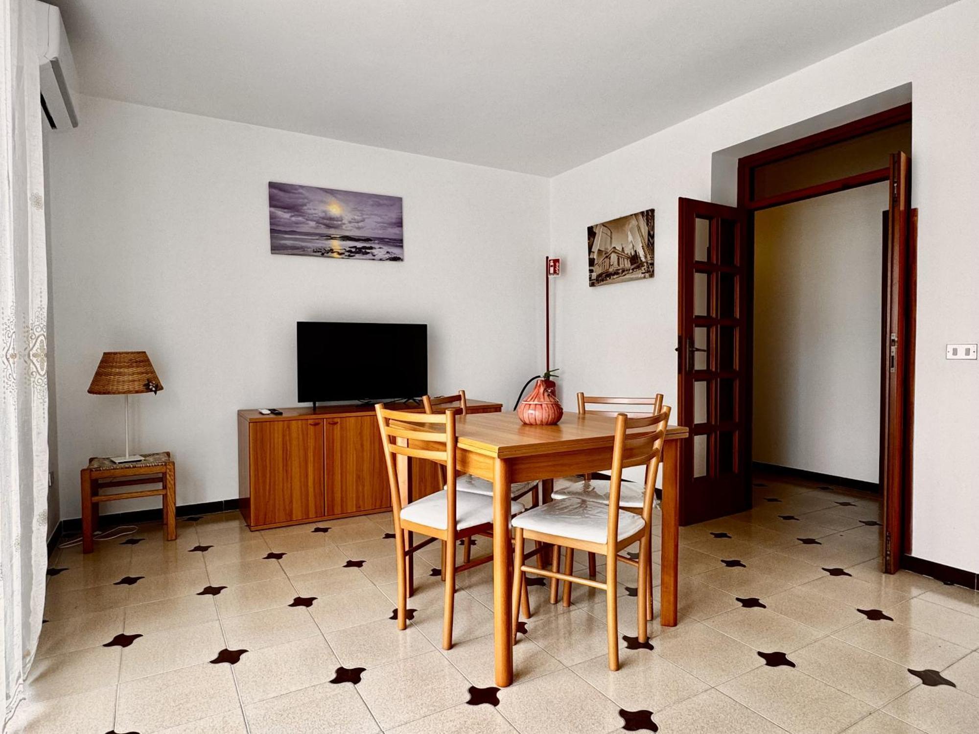 Holidaycasa Leone - Con Posto Auto A 200Mt Dal Mare Sperlonga Exterior foto